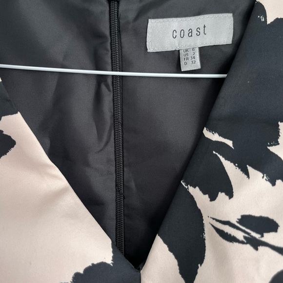 Coast Women's Elegant Dress - Picture 5 of 6